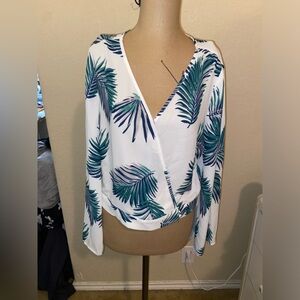 Women’s Jenn Crop Blouse Size Small